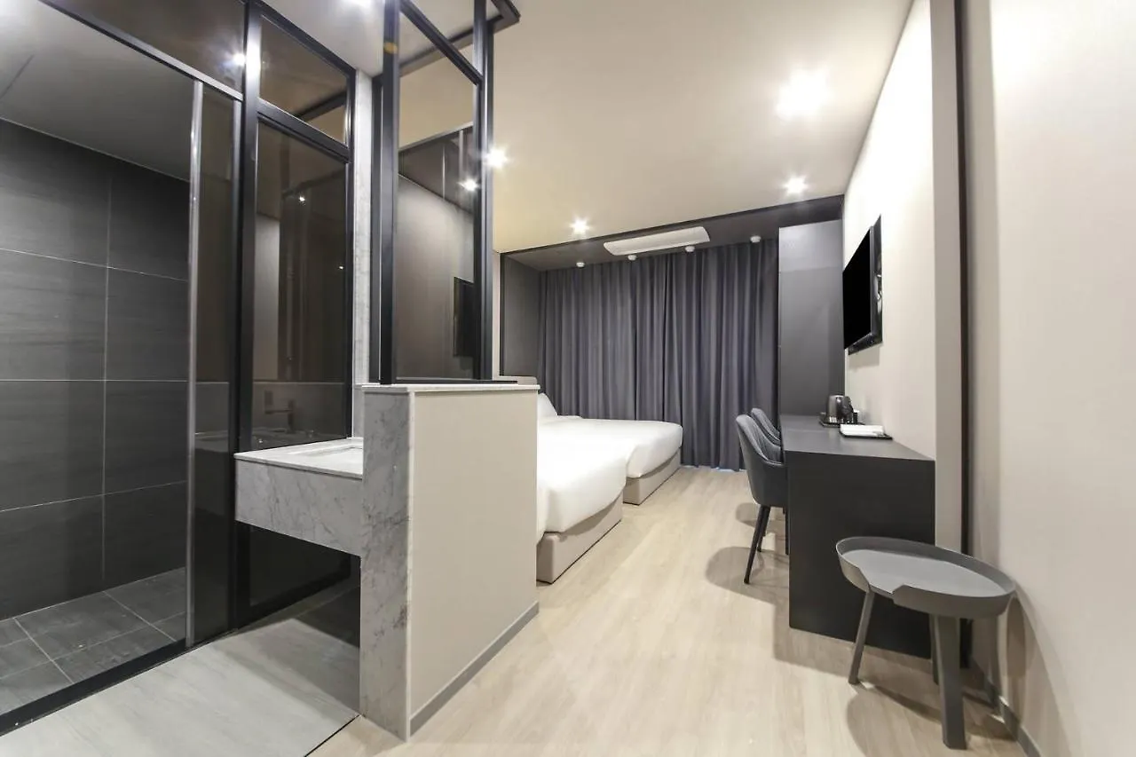 City Hotel The Busan Metro