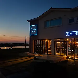 로빈앤블루 , 제주 대한민국