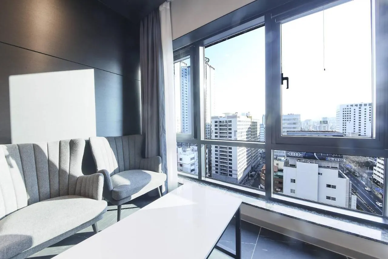 City Hotel The Busan Metro